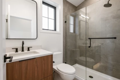 Laundry Room Photo of #2 1166 E 26th Avenue, Vancouver, BC