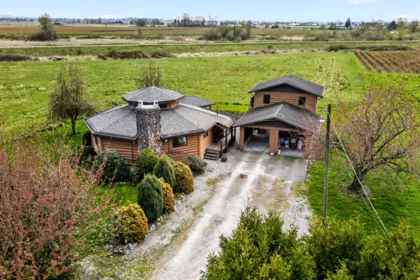 20066 Mcneil Road, Pitt Meadows, BC, Pitt Meadows — Single Family Residence for sale