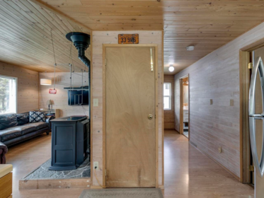 Walk-In Closet Photo of 46880 Sakwi Creek Road, Mission, BC