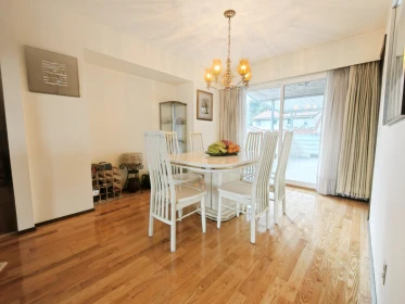 Kitchen Island Photo of 4829 Colbrook Court, Burnaby, BC
