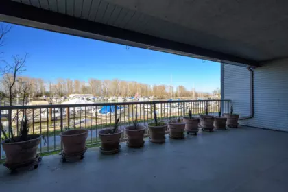 Outdoor Deck Photo of 110 4803 48 Avenue, Delta, BC
