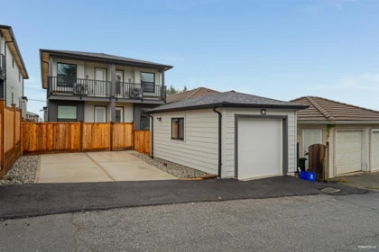 5958 Hardwick Street, Burnaby, BC, Burnaby — Half Duplex for sale
