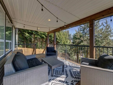 Front Yard Photo of 825 Bayview Heights Road, Gibsons, BC