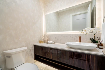 Powder Room Photo of 1203 W 38th Avenue, Vancouver, BC