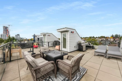 Outdoor Deck Photo of 138 W Woodstock Avenue, Vancouver, BC
