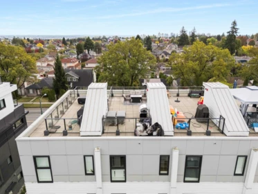 Outdoor Kitchen Photo of 138 W Woodstock Avenue, Vancouver, BC