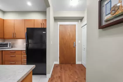 208 188 W 29 Street, North Vancouver, BC, North Vancouver — Apartment/Condo for sale