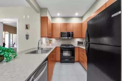 Kitchen Island Photo of 208 188 W 29 Street, North Vancouver, BC