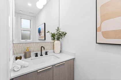 Kitchen Photo of 3277 Graveley Street, Vancouver, BC