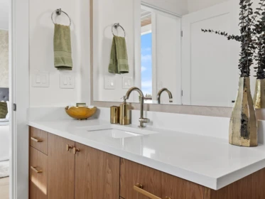 Hot Tub / Spa Photo of 3 4432 Irmin Street, Burnaby, BC