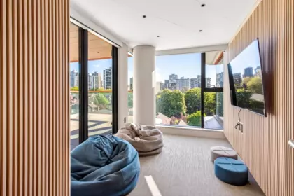 Aerial View of 1606 1482 Robson Street, Vancouver, BC