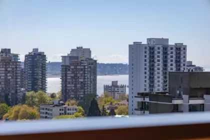 Guest Bathroom Photo of 1606 1482 Robson Street, Vancouver, BC
