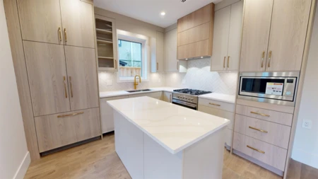 Kitchen Photo of 1 2528 Turner Street, Vancouver, BC