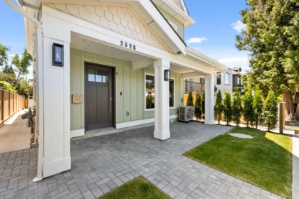 1 2528 Turner Street, Vancouver, BC, Vancouver — Half Duplex for sale