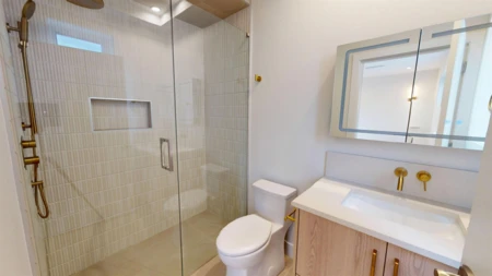 Primary Bathroom Photo of 1 2528 Turner Street, Vancouver, BC