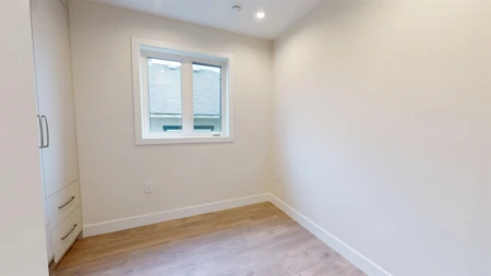 Walk-In Closet Photo of 1 2528 Turner Street, Vancouver, BC
