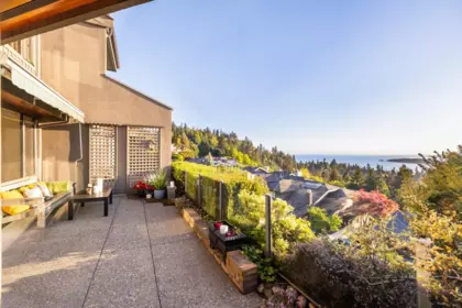 Loft / Bonus Room Photo of 5360 Meadfeild Road, West Vancouver, BC