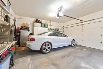 Mudroom Photo of 5 15273 24 Avenue, Surrey, BC