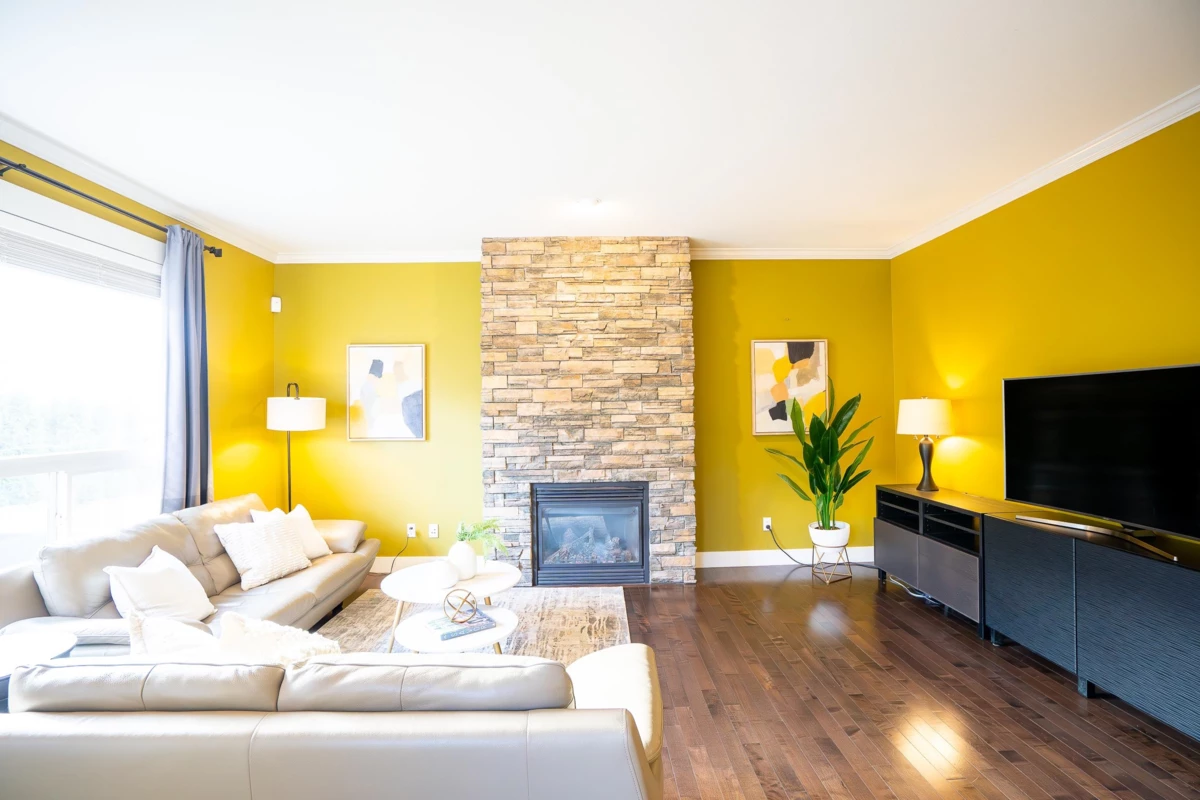 Family Room Photo of 17916 71 Avenue, Surrey, BC