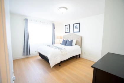 Basement Recreation Room Photo of 17916 71 Avenue, Surrey, BC