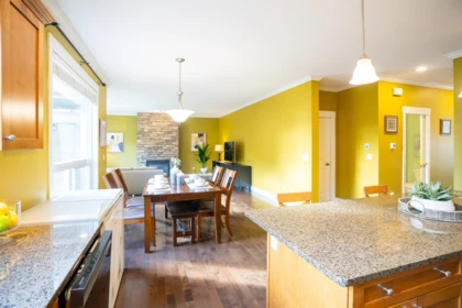 Kitchen Island Photo of 17916 71 Avenue, Surrey, BC