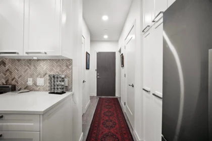Primary Bathroom Photo of 105 33540 Mayfair Avenue, Abbotsford, BC