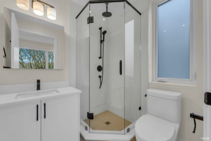 Powder Room Photo of 1 4150 W 14th Avenue, Vancouver, BC
