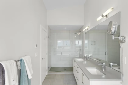 Primary Bathroom Photo of 41322 Horizon Drive, Squamish, BC