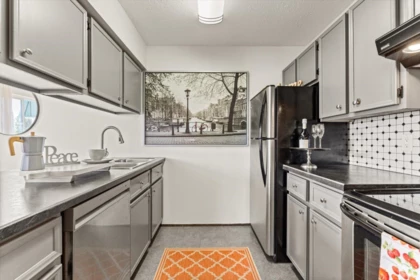 Primary Bedroom Photo of 302 46374 Margaret Avenue, Chilliwack, BC