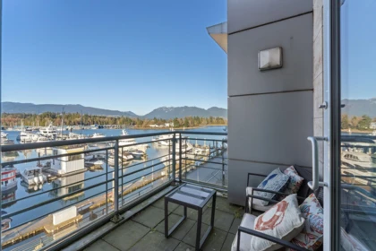Outdoor Deck Photo of 103 323 Jervis Street, Vancouver, BC