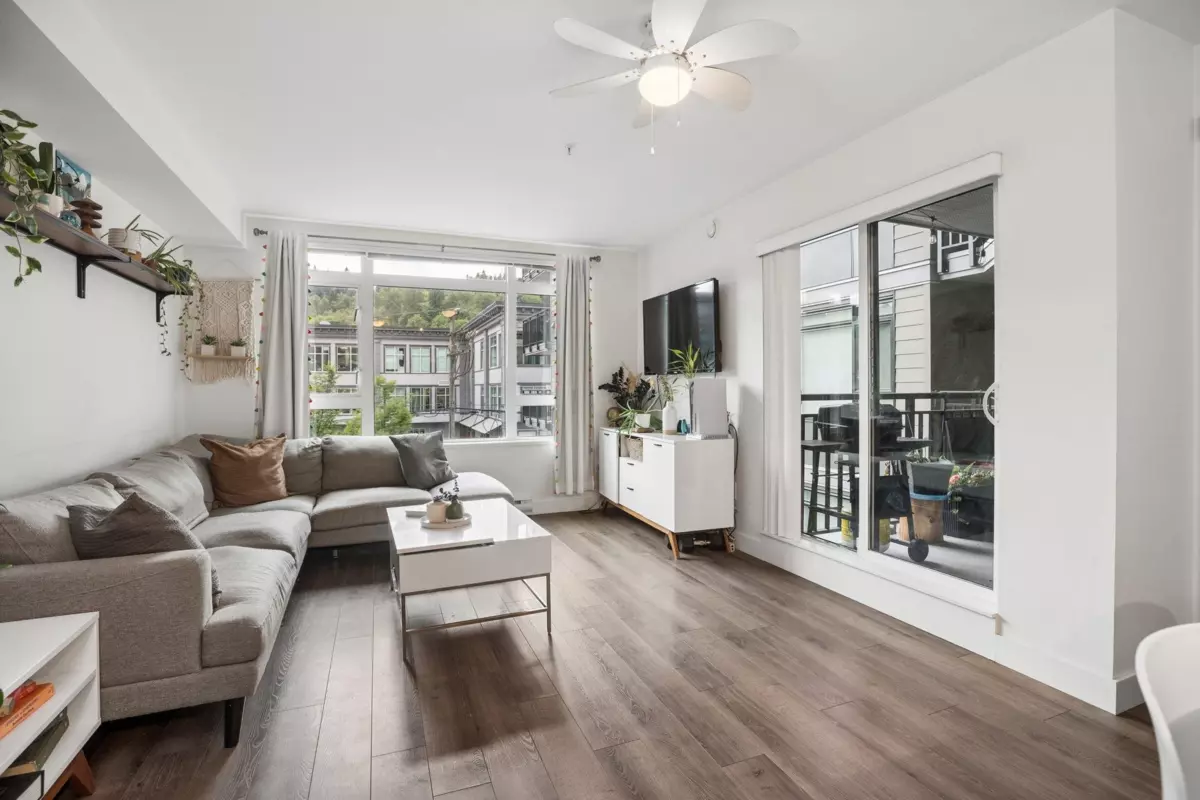 Family Room Photo of 302 2525 Clarke Street, Port Moody, BC