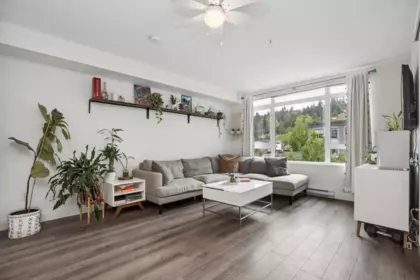 Kitchen Photo of 302 2525 Clarke Street, Port Moody, BC