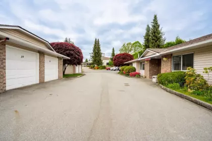 Backyard Photo of 18 22308 124 Avenue, Maple Ridge, BC