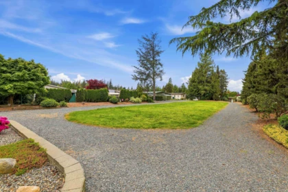 Hot Tub / Spa Photo of 52 24330 Fraser Highway, Langley, BC