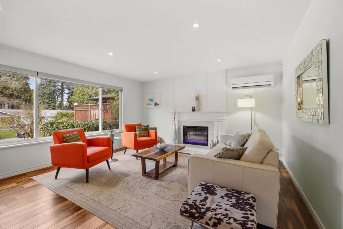 Family Room Photo of 20238 49 Avenue, Langley, BC