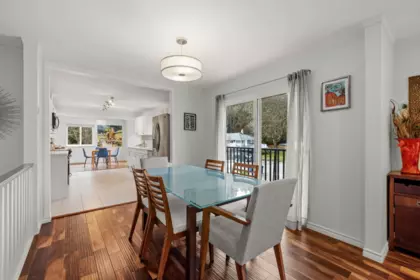 Kitchen Island Photo of 20238 49 Avenue, Langley, BC