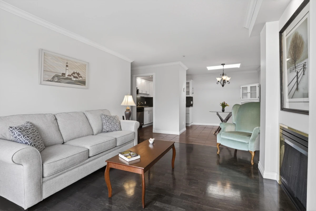 Dining Area Photo of 314 20177 54a Avenue, Langley, BC