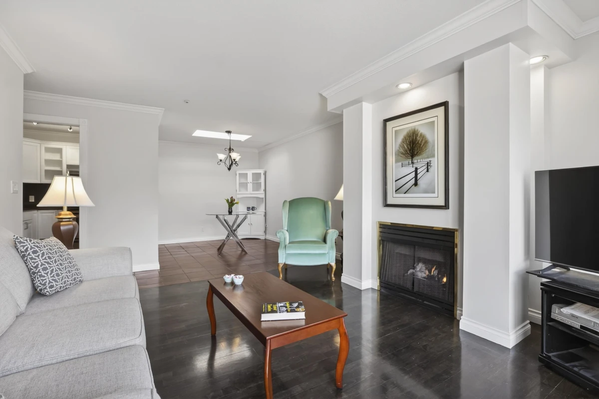 Family Room Photo of 314 20177 54a Avenue, Langley, BC