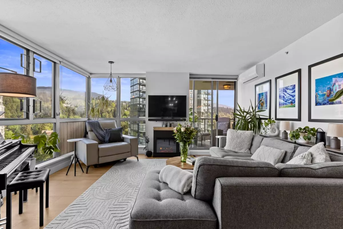 Family Room Photo of 1706 295 Guildford Way, Port Moody, BC