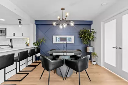 Kitchen Island Photo of 1706 295 Guildford Way, Port Moody, BC