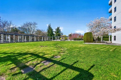 Hot Tub / Spa Photo of 708 6611 Cooney Road, Richmond, BC