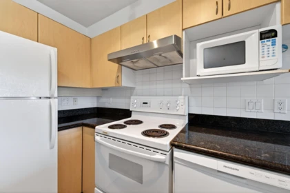 Kitchen Photo of 708 6611 Cooney Road, Richmond, BC