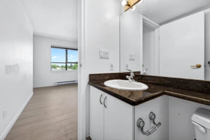 Walk-In Closet Photo of 708 6611 Cooney Road, Richmond, BC