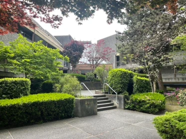 220 8460 Ackroyd Road, Richmond, BC, Richmond — Apartment/Condo for sale