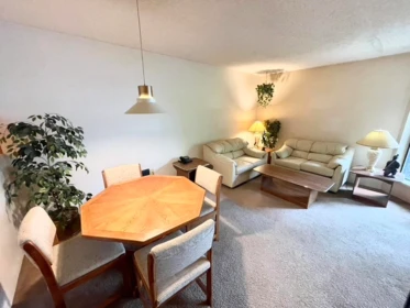 220 8460 Ackroyd Road, Richmond, BC, Richmond — Apartment/Condo for sale
