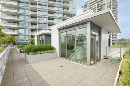 Outdoor Patio Photo of 611 1500 Fern Street, North Vancouver, BC