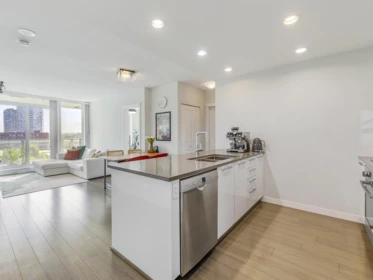 711 3281 E Kent Avenue North, Vancouver, BC, Vancouver — Apartment/Condo for sale