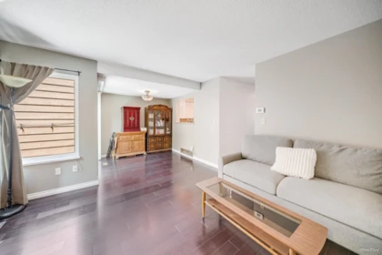 Breakfast Nook Photo of 4253 Birchwood Crescent, Burnaby, BC