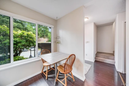 4253 Birchwood Crescent, Burnaby, BC, Burnaby — Townhouse for sale