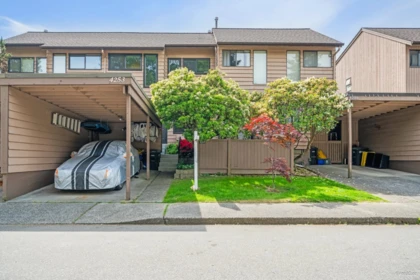 Outdoor Deck Photo of 4253 Birchwood Crescent, Burnaby, BC